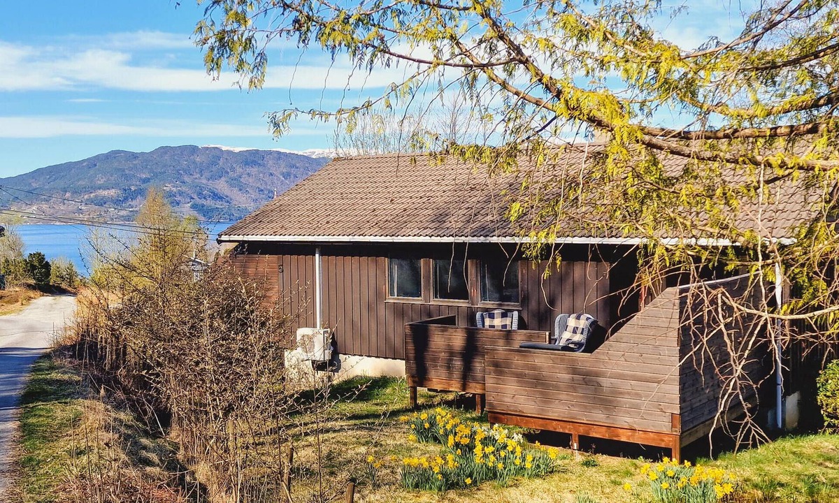 Utaker House | 4 bedroom lovely home in Skånevik
