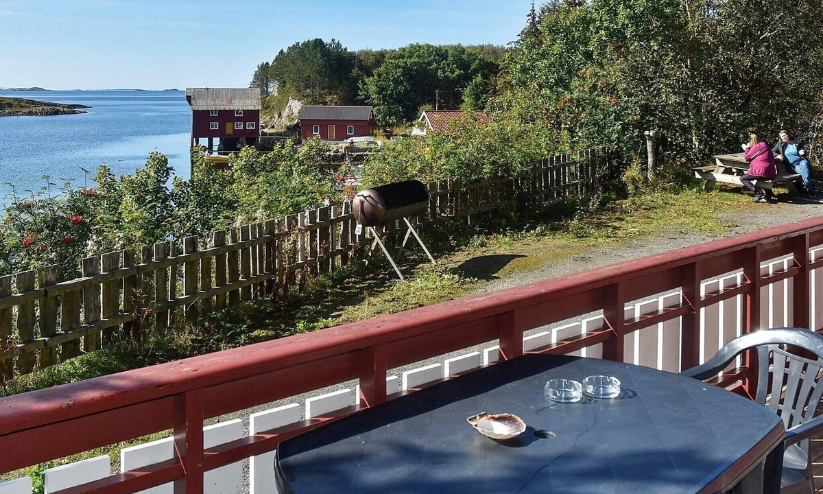 Bud House | 6 person holiday home in Bud