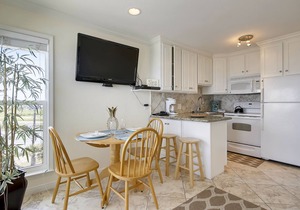 Beach Cottage steps from Surf. fishing. the Beach and Serene Sunsets (1303) in Galveston