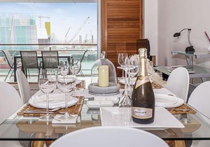 Princes Wharf Luxury - Fabulous Views in Auckland