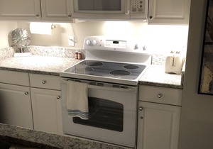 Studio condo - beautiful side-view of the Gulf! in Orange Beach