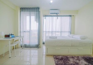 Tifolia Studio Apartment with Double Bed near LRT Station By Travelio in Jakarta
