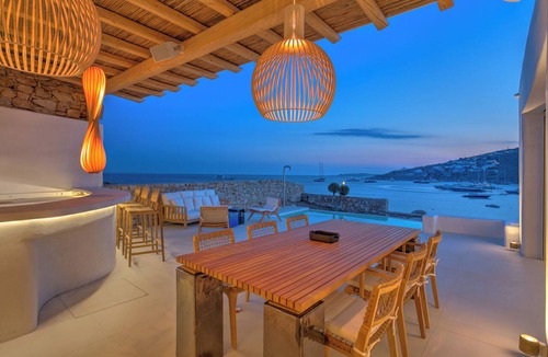 Platis Gialos House | Beachfront Mykon Villa – Your Relaxing Getaway in Platys Gialos
