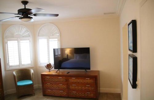 Oranjestad-West Apartment | Divi One Bedroom