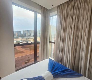 Setor Hoteleiro Norte Apartment | FLAT NO NOBILE SUÍTES MONUMENTAL COM ESTACIONAMENTO GRÁTIS, AO LADO DA ESPLANADA DOS MINISTÉRIOS E DO ESTÁDIO MANÉ GARRINCHA, WI-FI, PISCINA, ACADEMIA, SAUNA, RECEPÇÃO 24HS By REI DOS FLATS