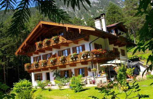 Scharnitz House | Gästehaus Arnspitzblick