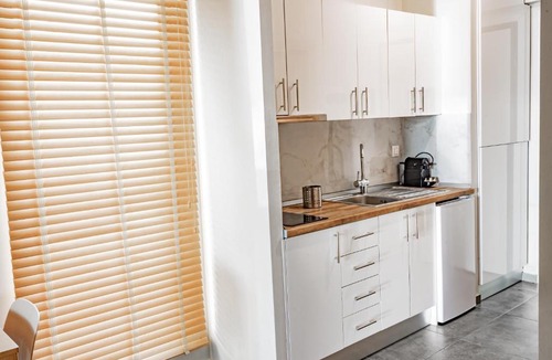 Paralia Ofryniou Apartment | Mareleon Camping