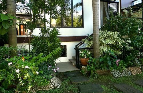 Moonwalk Villa | Near T1 Airpor, Garden with 20m Pool Villa, Family & Group Event & KTV