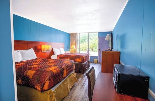 Kernersville Hotel | Relaxing & Affordable Stay Near Triad Attractions - Free Parking