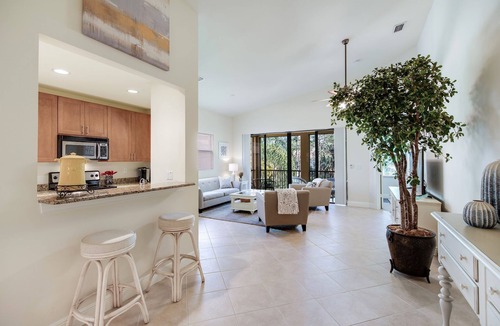 Bonita Springs Cottage | Serrano 201 by Distinctive Beach Rentals