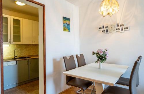 Znjan Apartment | Split2