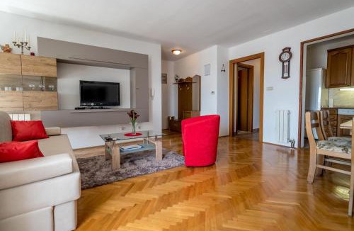 Znjan Apartment | Split2