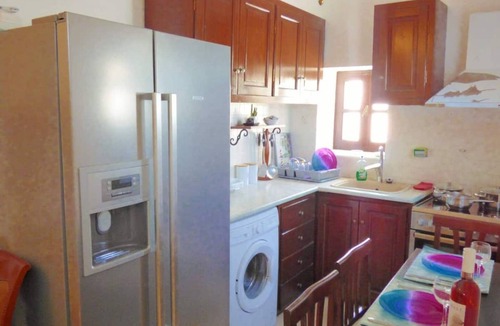 Mykonos Town Apartment | Sunset Suite: Charming 2-bedroom apartment with WiFi, AC in Center of Mykonos
