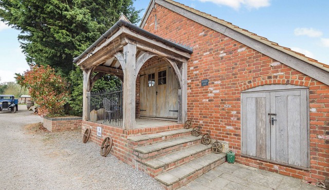 1 bedroom accommodation in Arlingham, near Frampton-on-Severn in Blaisdon
