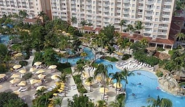 1 Harborside Beachfront Resort! Bahamas in Harbor Island