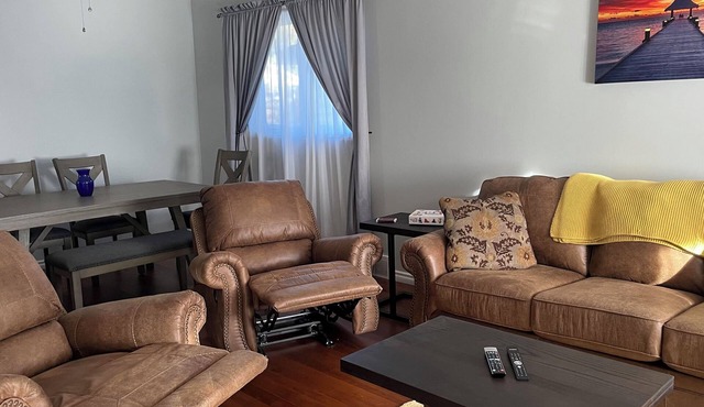 3-Bed House With Games Room in Moose Jaw