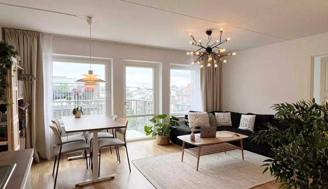 A private room in Hammarby Sjöstad, common space shared! in Stockholms län