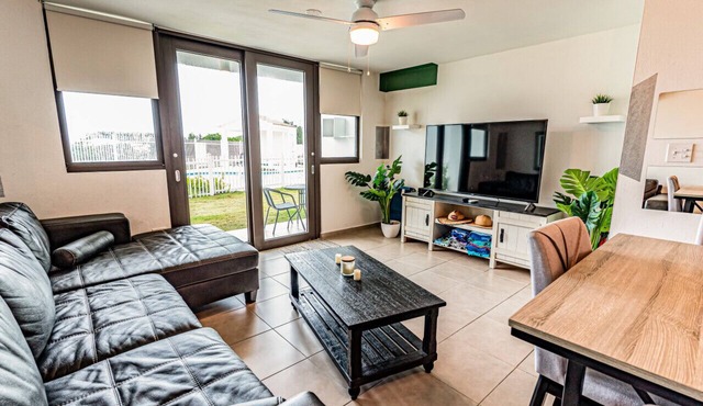 A10 MarBela · 3 Bedroom Oceanfront BeachHouse-Next2 Playa Shacks in Isabela