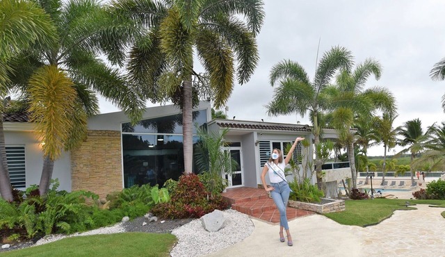 Aguadilla Villa Bonita #1, sleeps 35+, pool, jacuzzi, kids area, volley, basket. in Aguadilla