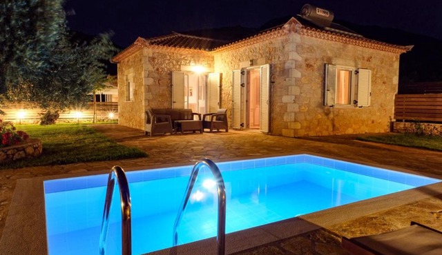 Amoya villas in Stoupa