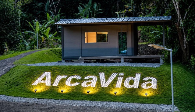 ArcaVida # 1 Jungle Container Near Beach in Limon