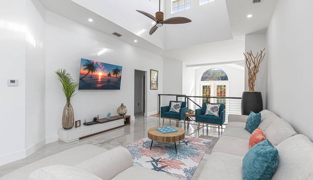Avion Park Luxury Home | Waterfront Private Dock Modern 3BR Naples in Naples