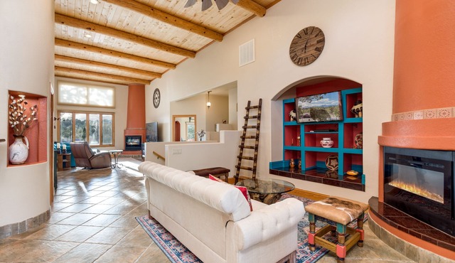 Axel's Place- Luxury vacation rental- Your home away from home in Ruidoso