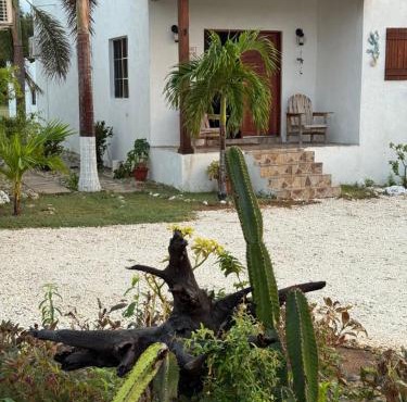 Azteca Villas in Treasure Beach