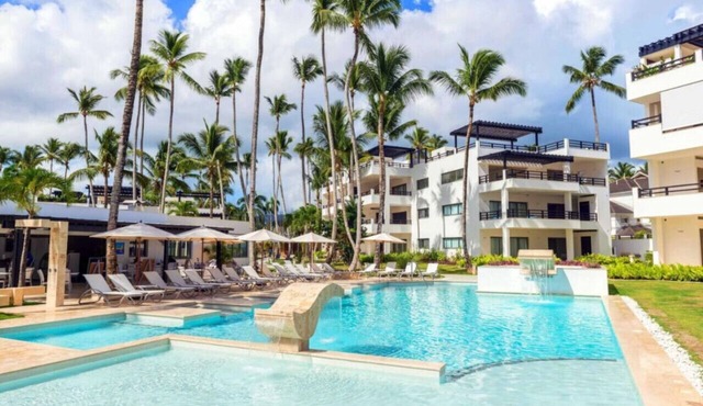 Beachfront 3BD 3BA with Awesome pool facing Playa Popy in Las Terrenas