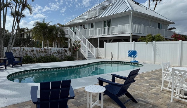 Beautiful Sanibel Island home with private pool in the Dunes golf community in Sanibel