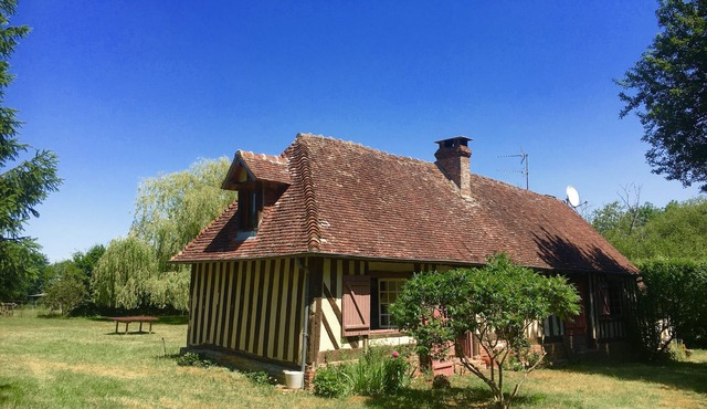 Between countryside and sea, charming half-timbered house, Normandy (14140) in Mézidon Vallée d'Auge