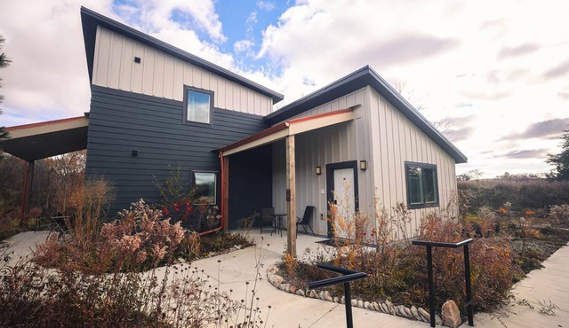 Bluffside Gardens Redbud Series 8A - Pet Friendly in Decorah