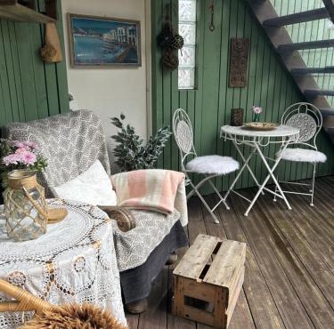 Charming studio with private patio in Stavanger