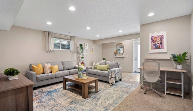 Cozy Panorama Hills Guest Suite | Private Entry | Near YYC Airport in Calgary