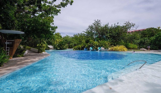 Deluxe Studio at Tambuli Resort in Lapu-Lapu