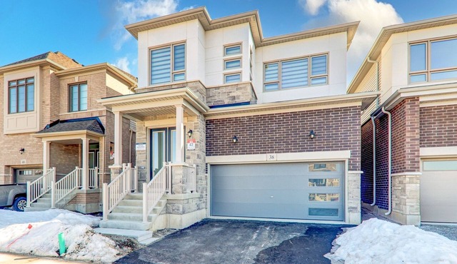 Detached Brand New Modern Home In South Barrie with H+ME Technology in Barrie