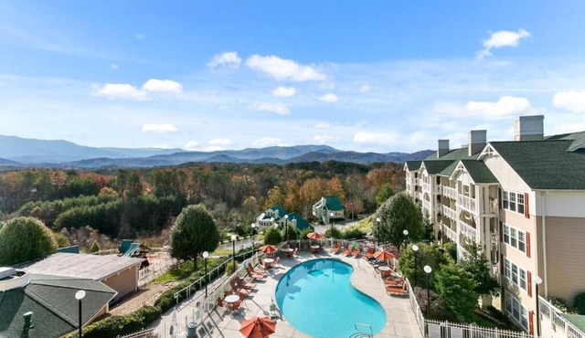 Diamond Resorts Sunrise Ridge Resort - 2 Bed Accessible No Roll in Shower in Pigeon Forge