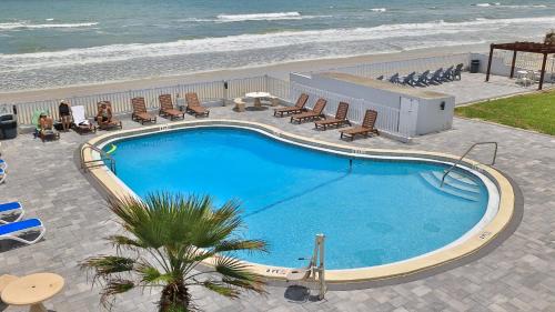 Driftwood Beach Motel in Ormond Beach