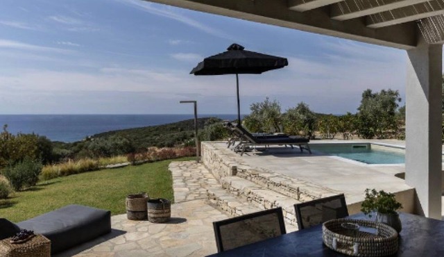 Duplex Villa Aquessa, Private Pool, Spacious Furnished Terrace, Thassos in Thasos