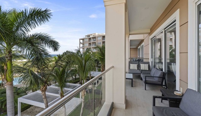 Eagle Beach - Serenity by the Sea 3BR condo - LV301 in Eagle Beach