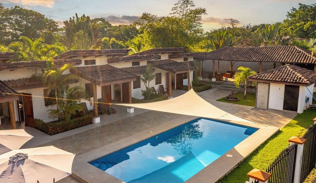 EcoVilla Rodinia - Spacious Private Pool, Secluded in Esterillos Oeste