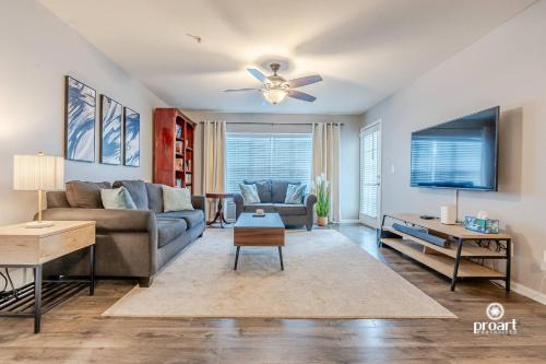 Emerald Gem 0.7 miles from beach in Destin