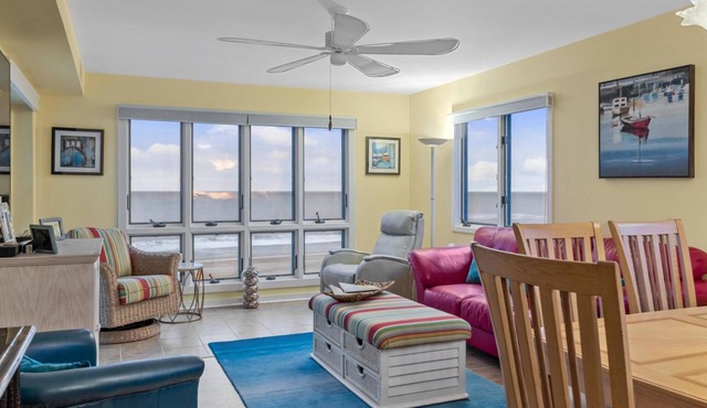 Exceptionally Clean 3Br/3Ba Oceanfront Condo in the Heart of the Crystal Coast in Pine Knoll Shores