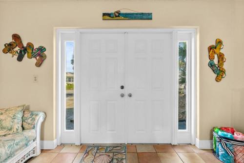 Flip Flop Bungalow with Pool in Ormond Beach