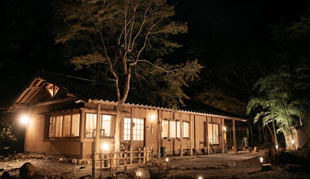 Genpu-an" Inn with stream and forest Private tent sauna/drum bath/BBQ/hearth/home theater in Maebashi