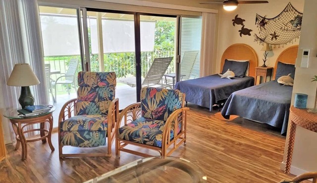 Golf Course Views, Kona Condo, Summer Deals! in Kailua-Kona