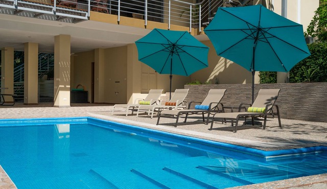 Good Times and Tan Lines, Heart of Manuel Antonio, 3bd in Quepos