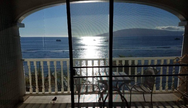 Incredible ocean view above the palms! Lahaina Shores 603 is waiting for you. in Lahaina