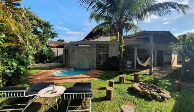 Itamambuca - Casa Para Famílias com Piscina e Conforto a 50 mts da Praia in Ubatuba