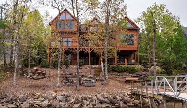 Lakefront Retreat | Luxury Home with Gorgeous VIEWS & Private Dock! in Nebo